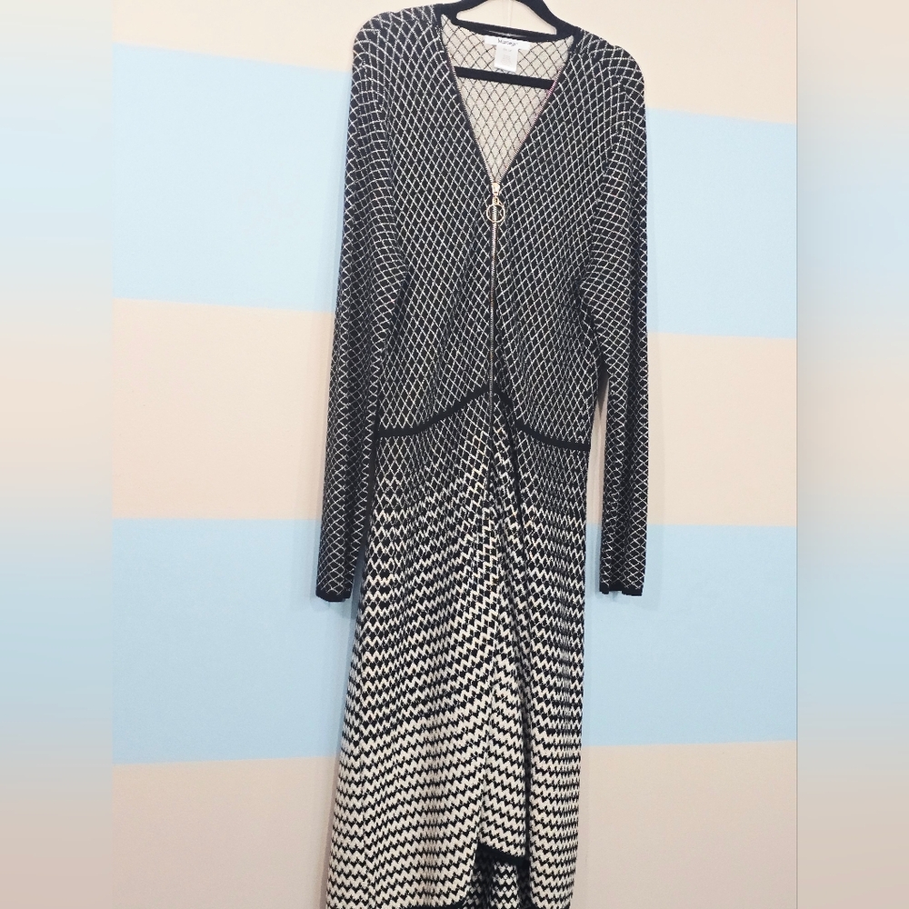 Masseys Black and White Patterned Dress - Picture 3 of 6